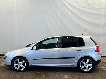Volkswagen Golf, 2008г, передний привод, автомат