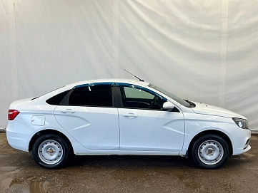 Lada (ВАЗ) Vesta, 2017г, передний привод, механика