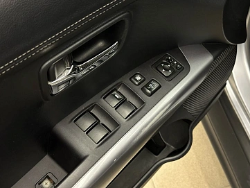 Mitsubishi Outlander, 2010г, полный привод, вариатор