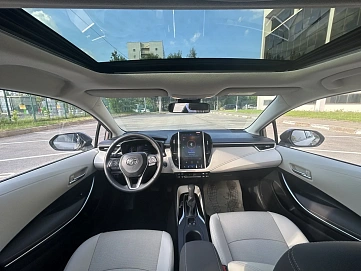 Toyota Corolla, 2022г, передний привод, вариатор