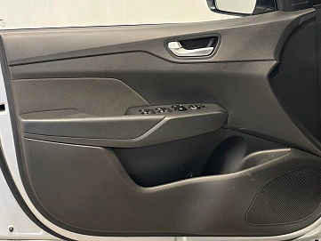 Hyundai Solaris, 2020г, передний привод, автомат