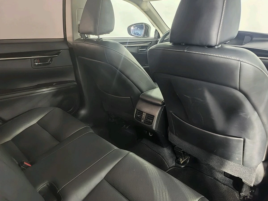 Lexus ES, 2015г., передний привод, автомат