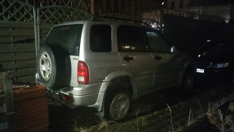 Suzuki Grand Vitara, 1999г., полный привод, механика