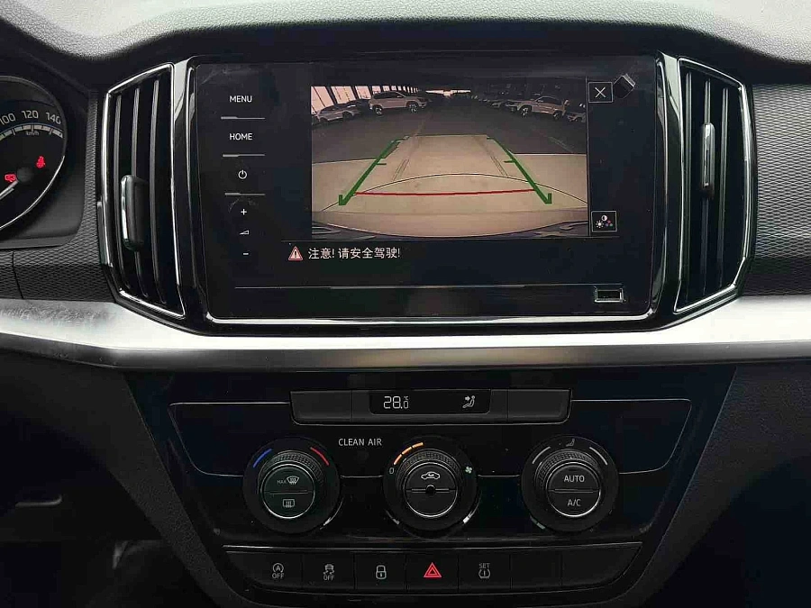 Skoda Kamiq, 2021г., передний привод, робот