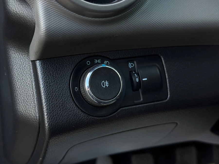 Chevrolet Aveo, 2012г., передний привод, механика