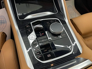 BMW X6, 2024г, полный привод, автомат