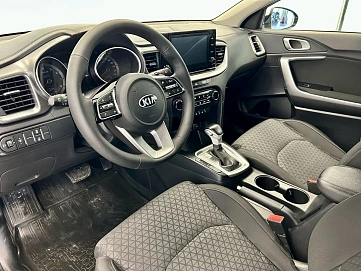 Kia Ceed, 2020г, передний привод, автомат
