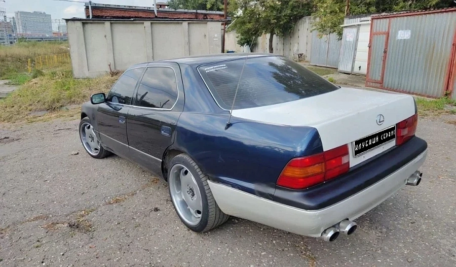 Lexus LS, 1994г., задний привод, автомат