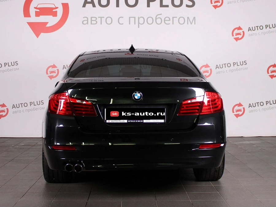 BMW 5 серии, 2015г., задний привод, автомат