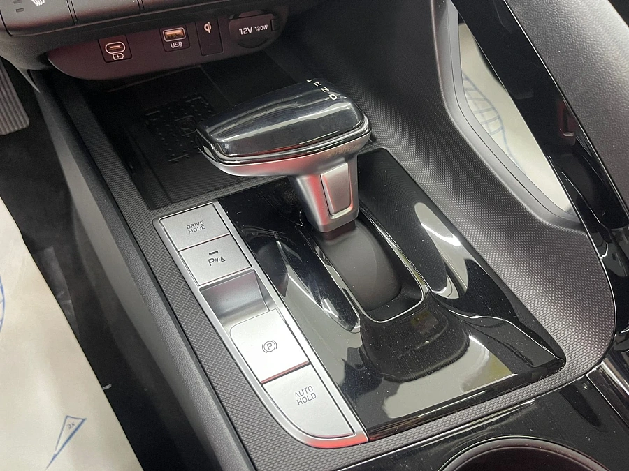 Hyundai Elantra, 2025г., передний привод, вариатор