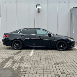 Lexus ES, 2015г, передний привод, автомат