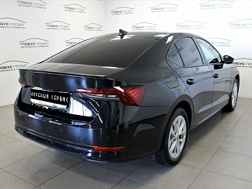Skoda Octavia, 2021г, передний привод, автомат