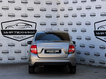 Lada (ВАЗ) Granta, 2022г, передний привод, механика