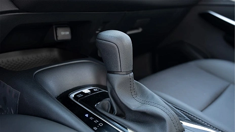 Toyota Corolla, 2024г, передний привод, вариатор