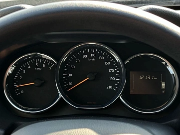 Renault Duster, 2020г, передний привод, механика