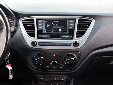 Hyundai Solaris, 2020г, передний привод, автомат