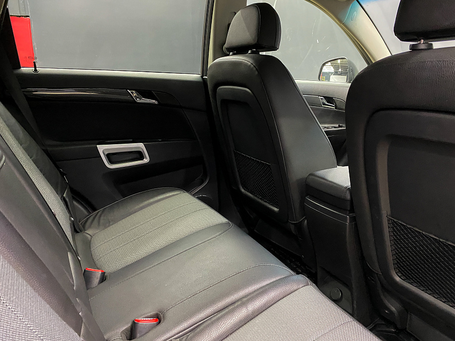 Opel Antara, 2013г., полный привод, механика