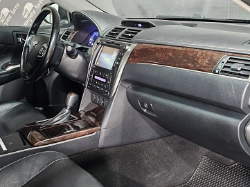 Toyota Camry, 2017г, передний привод, автомат