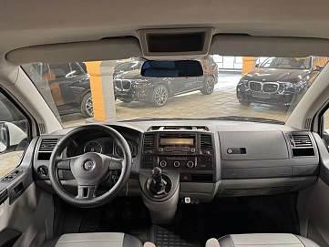 Volkswagen Caravelle, 2012г, передний привод, механика