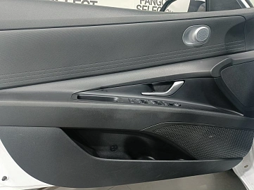 Hyundai Elantra, 2022г, передний привод, механика