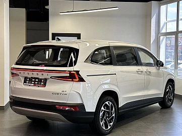 Hyundai Custin, 2025г, передний привод, автомат