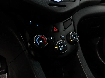 Chevrolet Aveo, 2013г., передний привод, механика