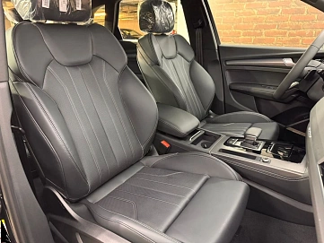 Audi , 2025г., полный привод, робот