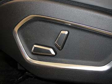 Geely Atlas Pro, 2023г, передний привод, автомат