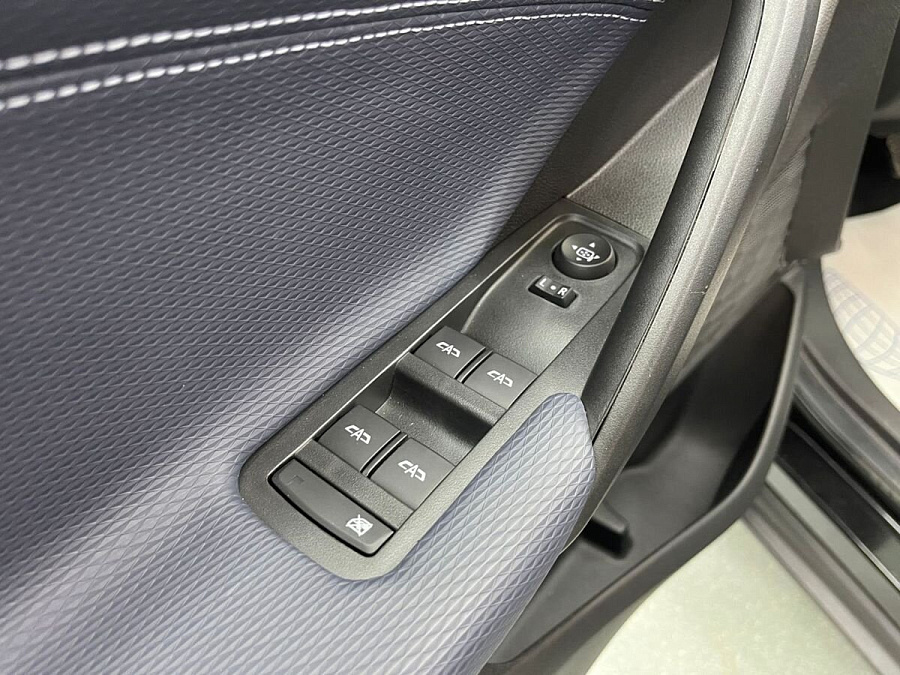 Chevrolet Tracker, 2023г., передний привод, автомат