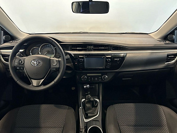 Toyota Corolla, 2014г, передний привод, механика