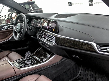 BMW X5, 2018г, полный привод, автомат