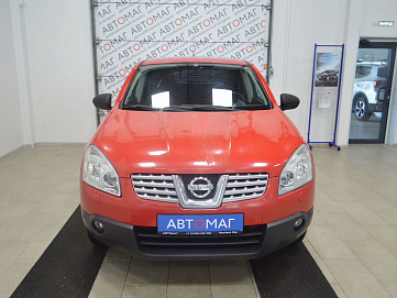 Nissan Qashqai, 2008г, передний привод, механика
