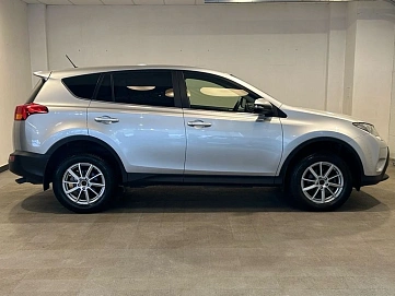 Toyota RAV4, 2014г, передний привод, автомат