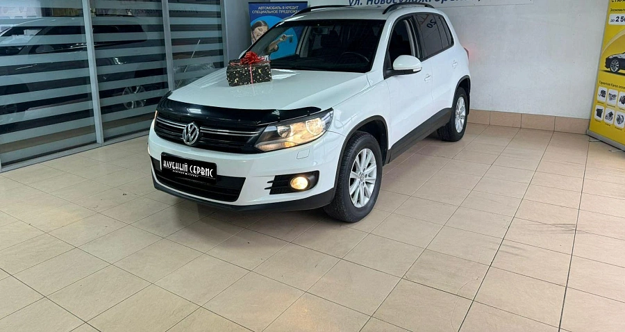 Volkswagen Tiguan, 2011г., полный привод, механика