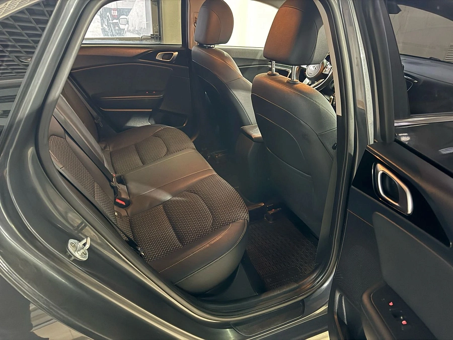 Kia Ceed, 2018г., передний привод, робот