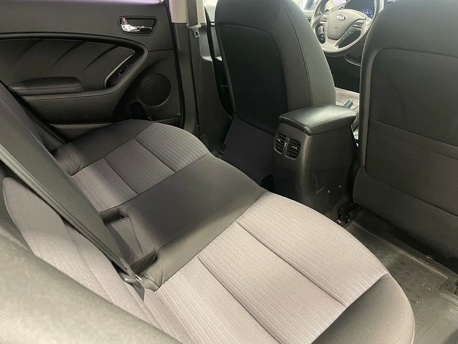 Kia Cerato, 2013г., передний привод, автомат