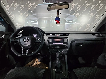 Skoda Octavia, 2019г, передний привод, автомат
