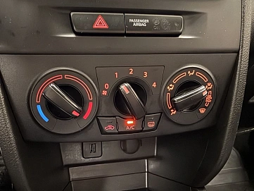 Suzuki Vitara, 2015г, передний привод, автомат