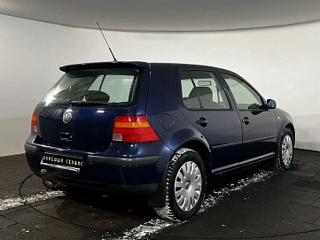 Volkswagen Golf, 2001г, передний привод, механика