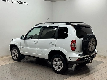 Chevrolet Niva, 2015г, полный привод, механика