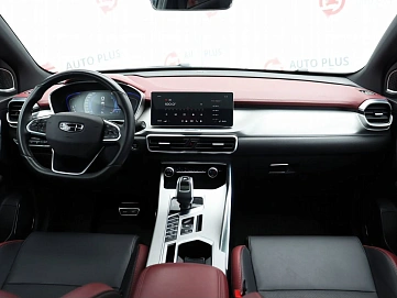 Geely Coolray, 2021г, передний привод, робот