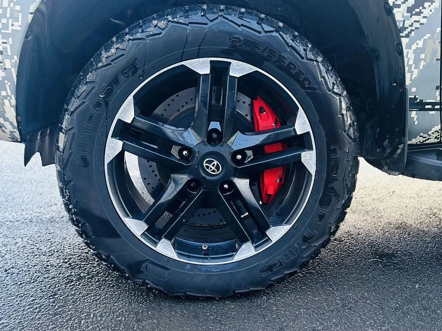 Toyota Sequoia, 2010г., полный привод, автомат