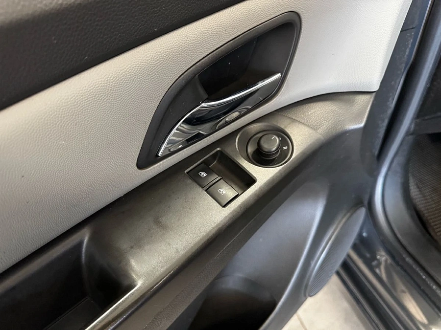 Chevrolet Cruze, 2014г., передний привод, автомат