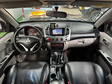 Mitsubishi L200, 2012г, полный привод, механика