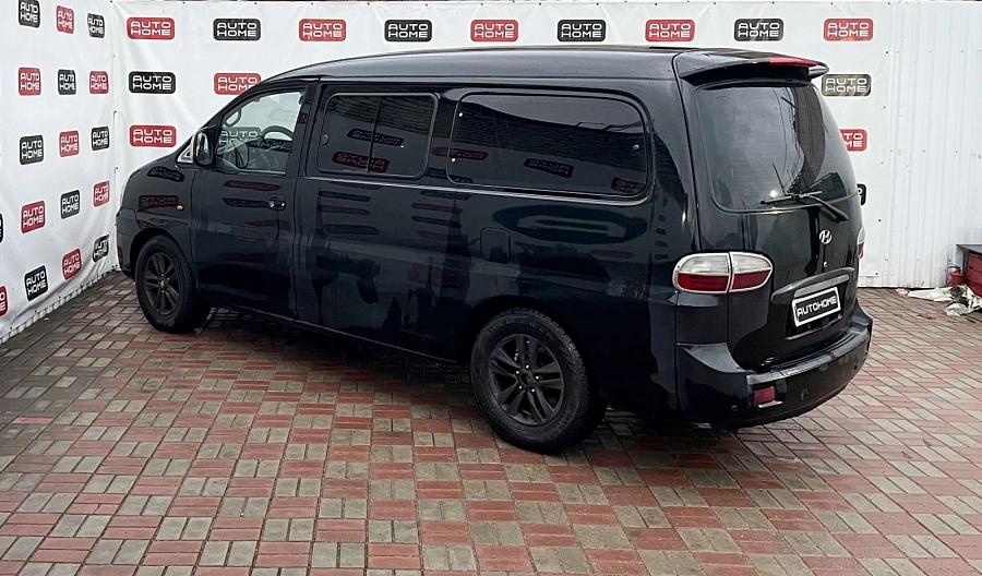 Hyundai Starex, 2007г., передний привод, механика