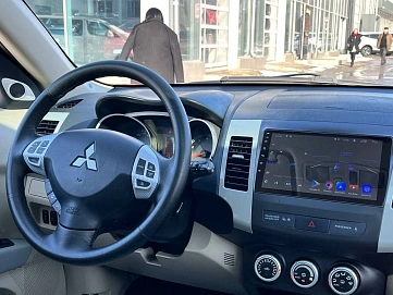 Mitsubishi Outlander, 2008г, полный привод, вариатор