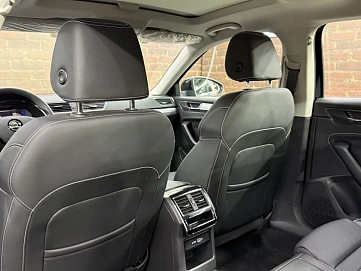 Skoda Superb, 2025г, передний привод, робот