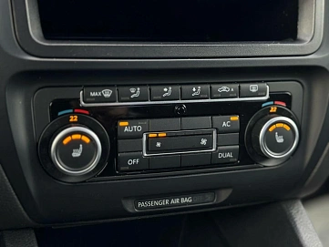 Volkswagen Jetta, 2012г, передний привод, автомат