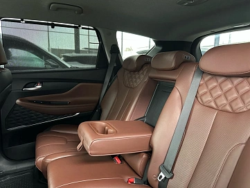 Hyundai Santa Fe, 2021г, полный привод, робот