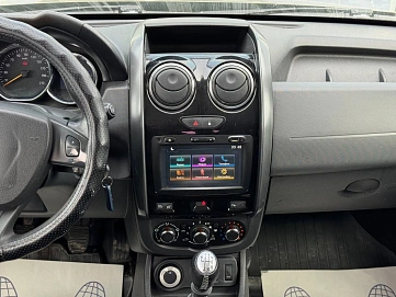 Renault Duster, 2017г, полный привод, механика